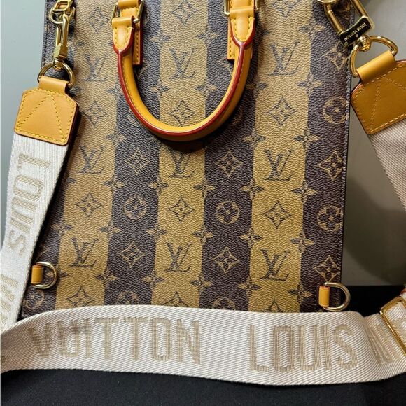 Limited Edition! LOUIS VUITTON NIGO Reverse Monogram Stripe Sac Plat - Picture 4 of 8
